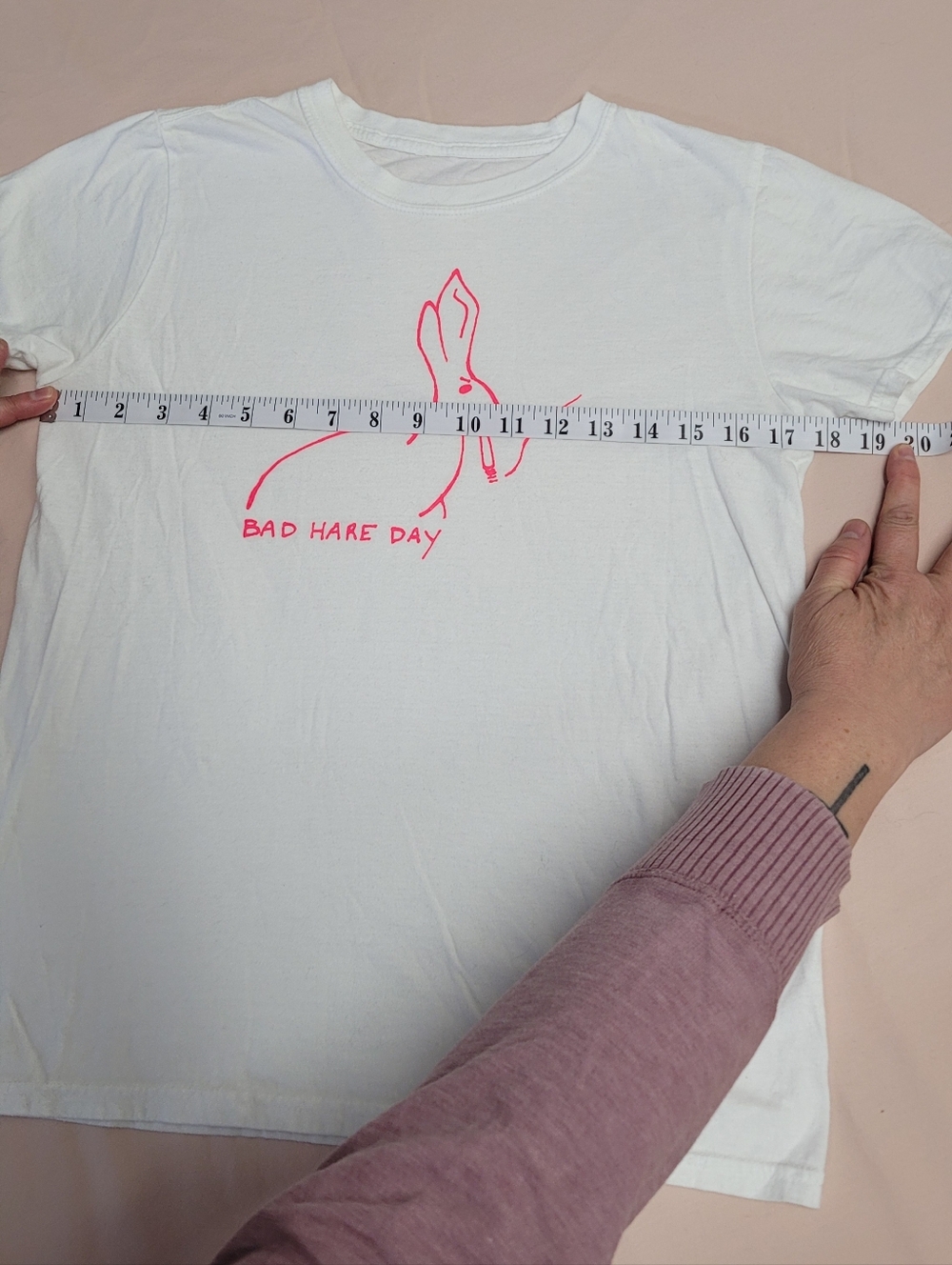 Silly Sassy Rabbit T-shirt - Picture 3 of 4